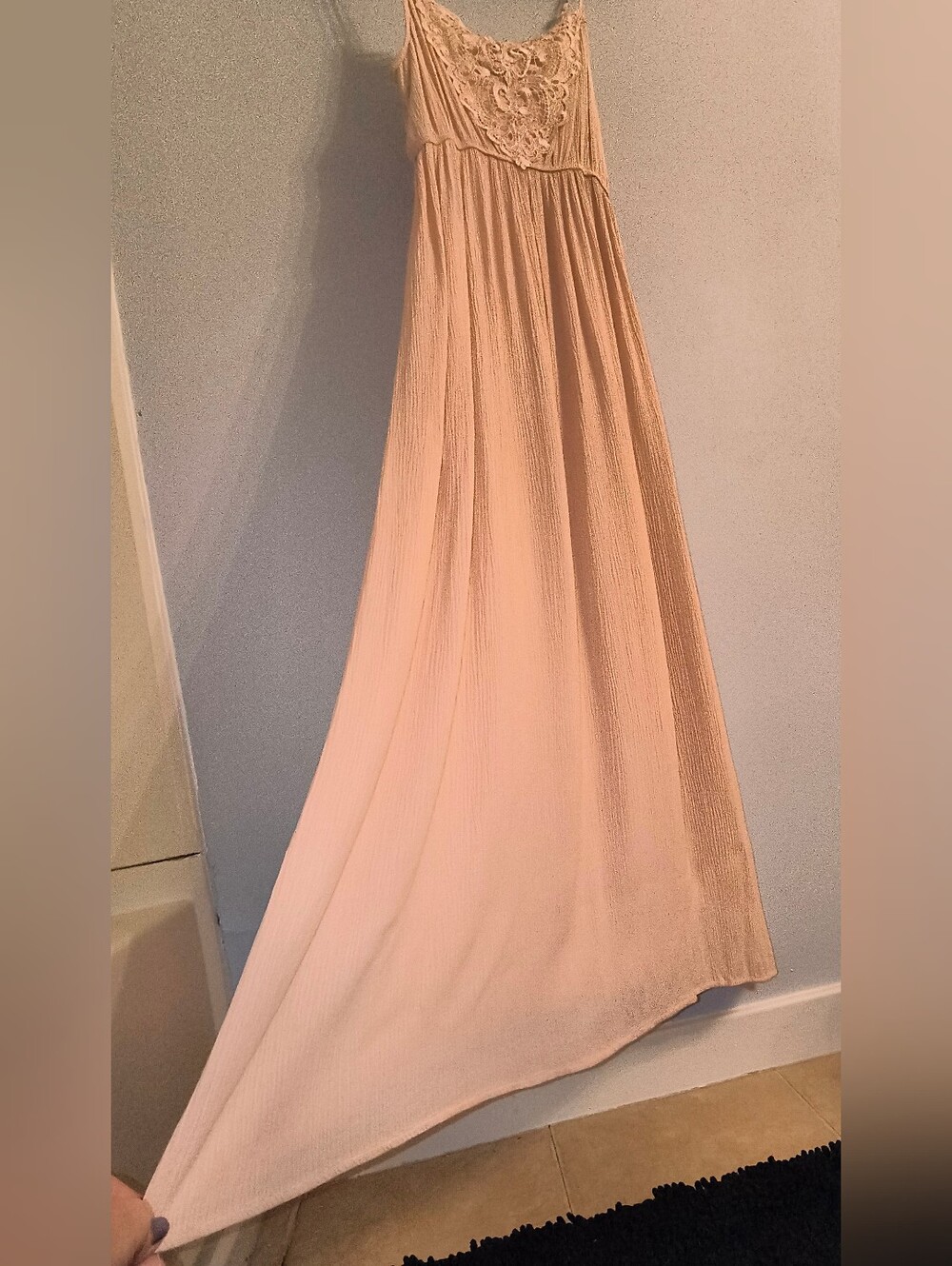 Forever 21 Light Peach/Pink Lace-Trim Maxi Chemise - Picture 3 of 7